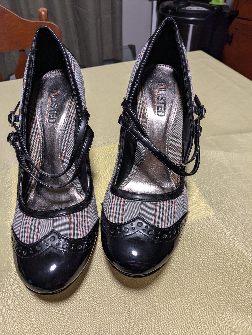 Kenneth Cole Two-Tone Black Patent & Gray Plaid Mary Jane Heels